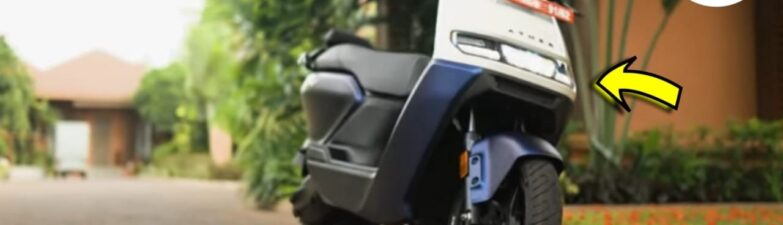 Ather Rizta Plus: भारत में इलेक्ट्रिक बाइक की बढ़ती हुई जनसंख्या को देखते हुए। कंपनियां अपने नए-नए मॉडल के स्कूटर को लांच कर रही है। ईसी के दौरान बेंगलुरु इलेक्ट्रिक व्हीकल निर्माता कंपनी Ather Energy भी पीछे नहीं है।